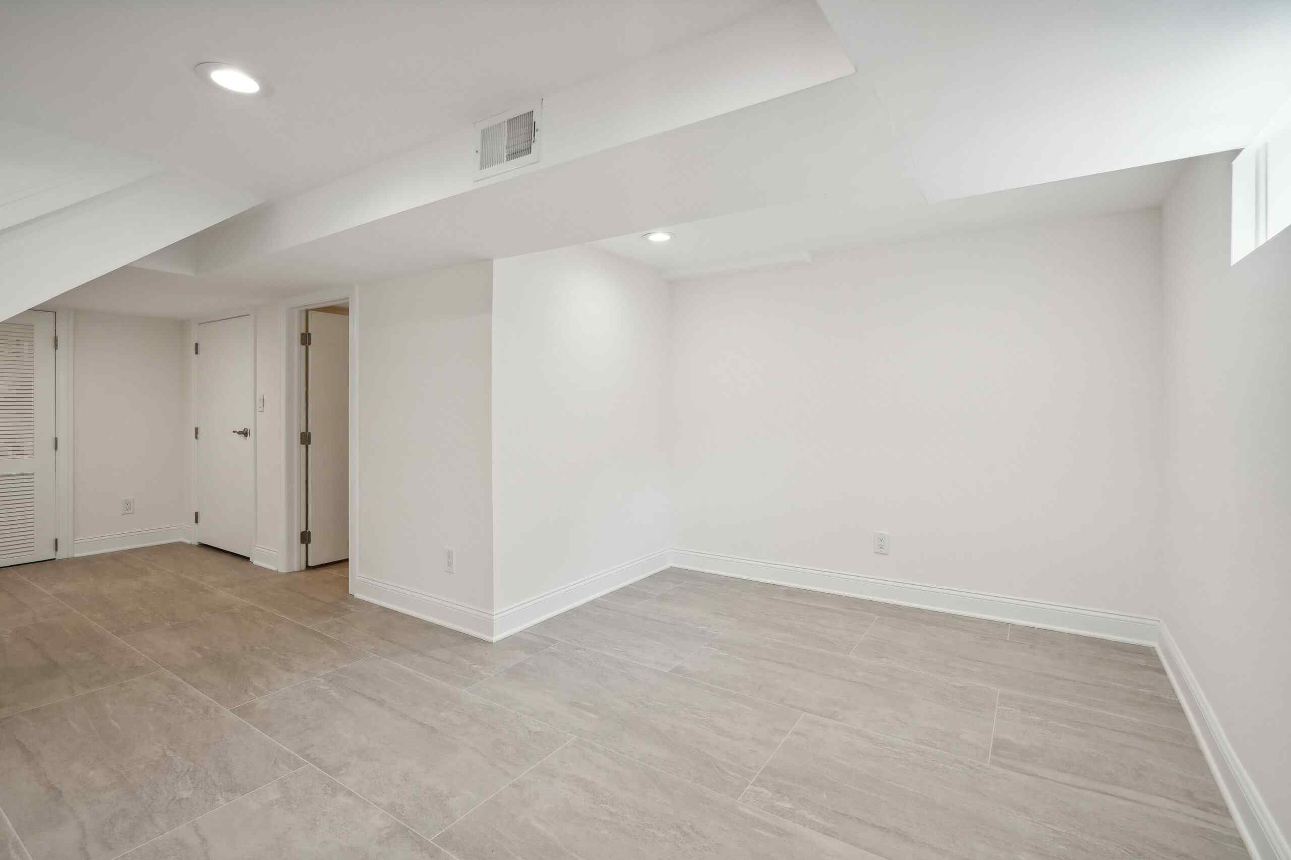 Stylish home exterior built by Waco Construction highlighting expert design, premium materials, and lasting construction quality.