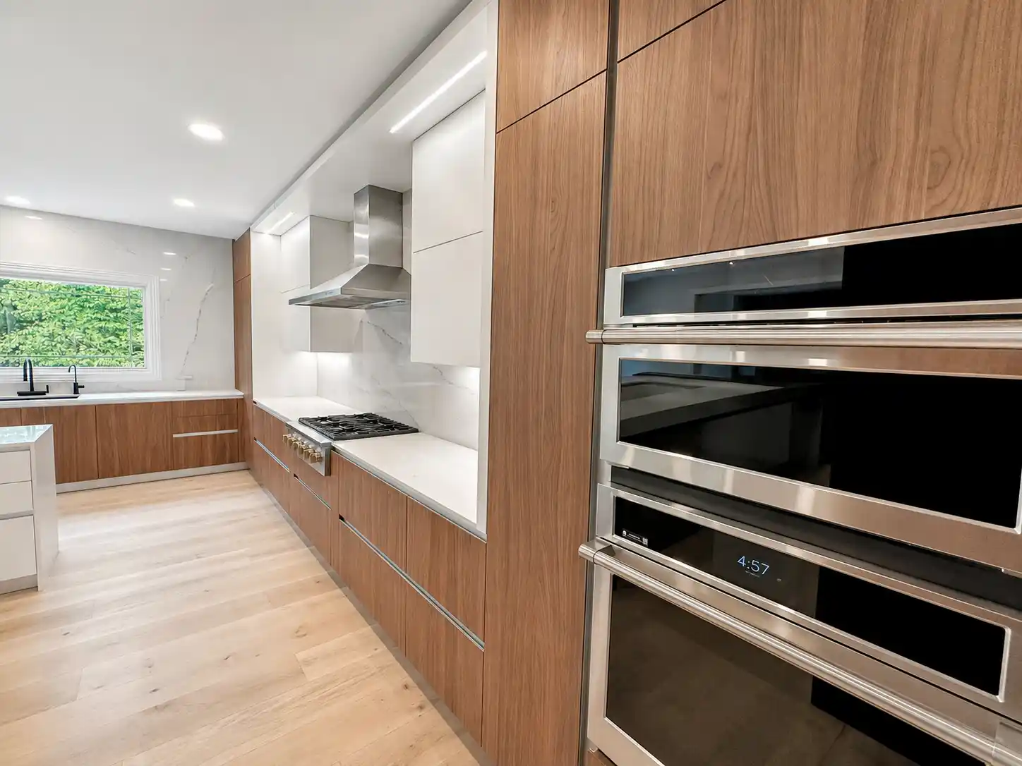 Edison modern kitchen cooktop and appliance wall
