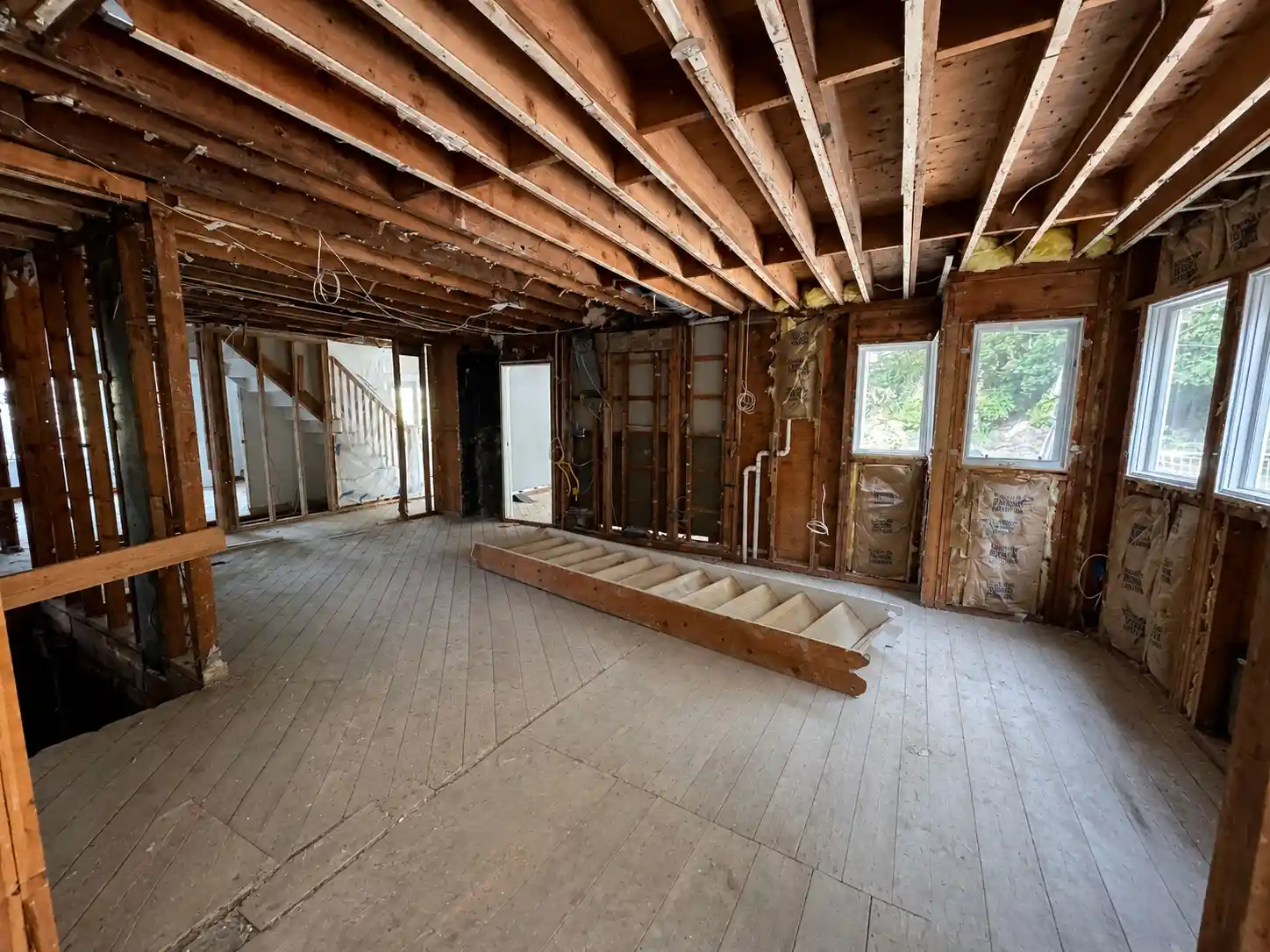 Short_Hills_Interior_Demolition_01_EDITED